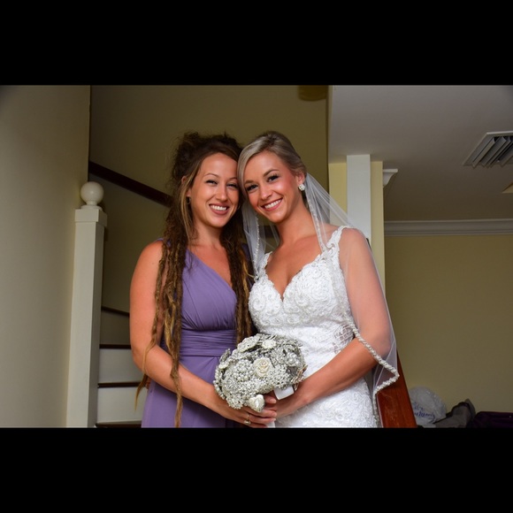 Meet your Posher, Cindy - Picture 5 of 5